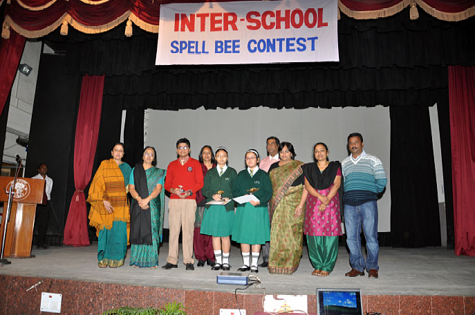 The winners, Aman, Shivangi and Shreyashee.